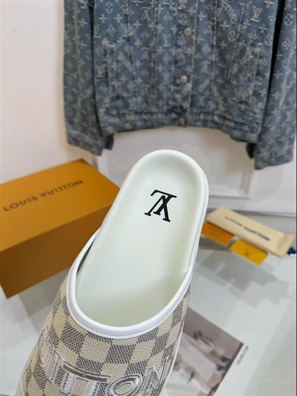 20251128184543855 210